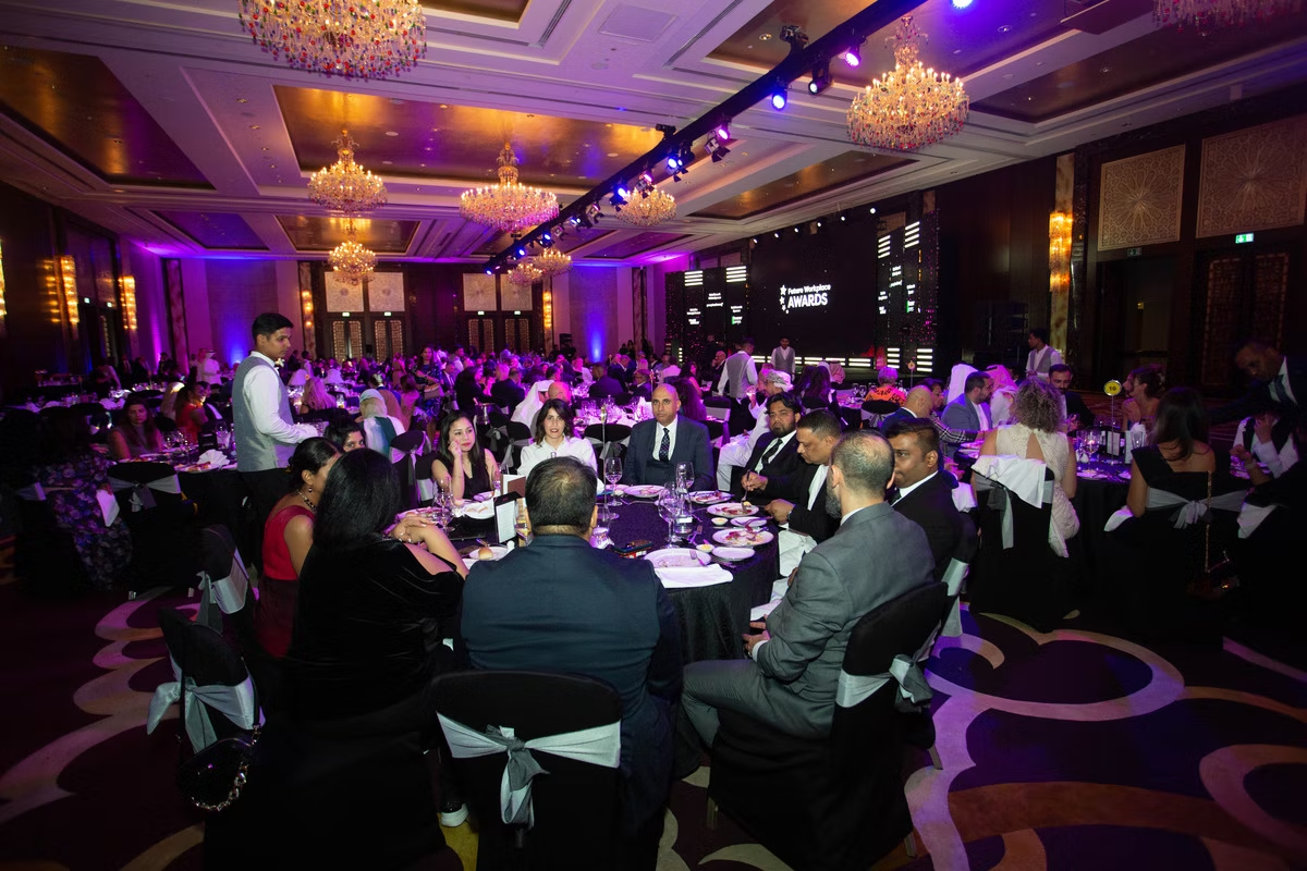 HR professionals networking and celebrating at the HRSE KSA Awards gala — recognising excellence in employee experience, HR technology, recruitment, and leadership.