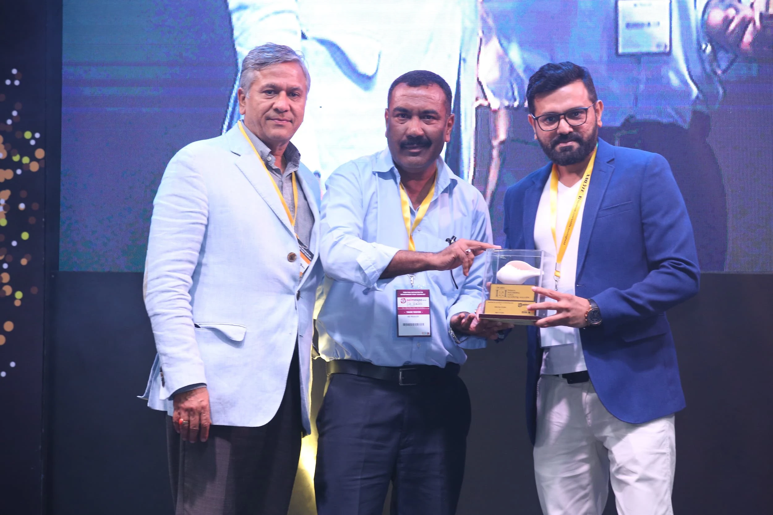Mr. Gaurav & Mr. Prakash receive the award on behalf of Best Studio 2018 - Yash Raj Studio