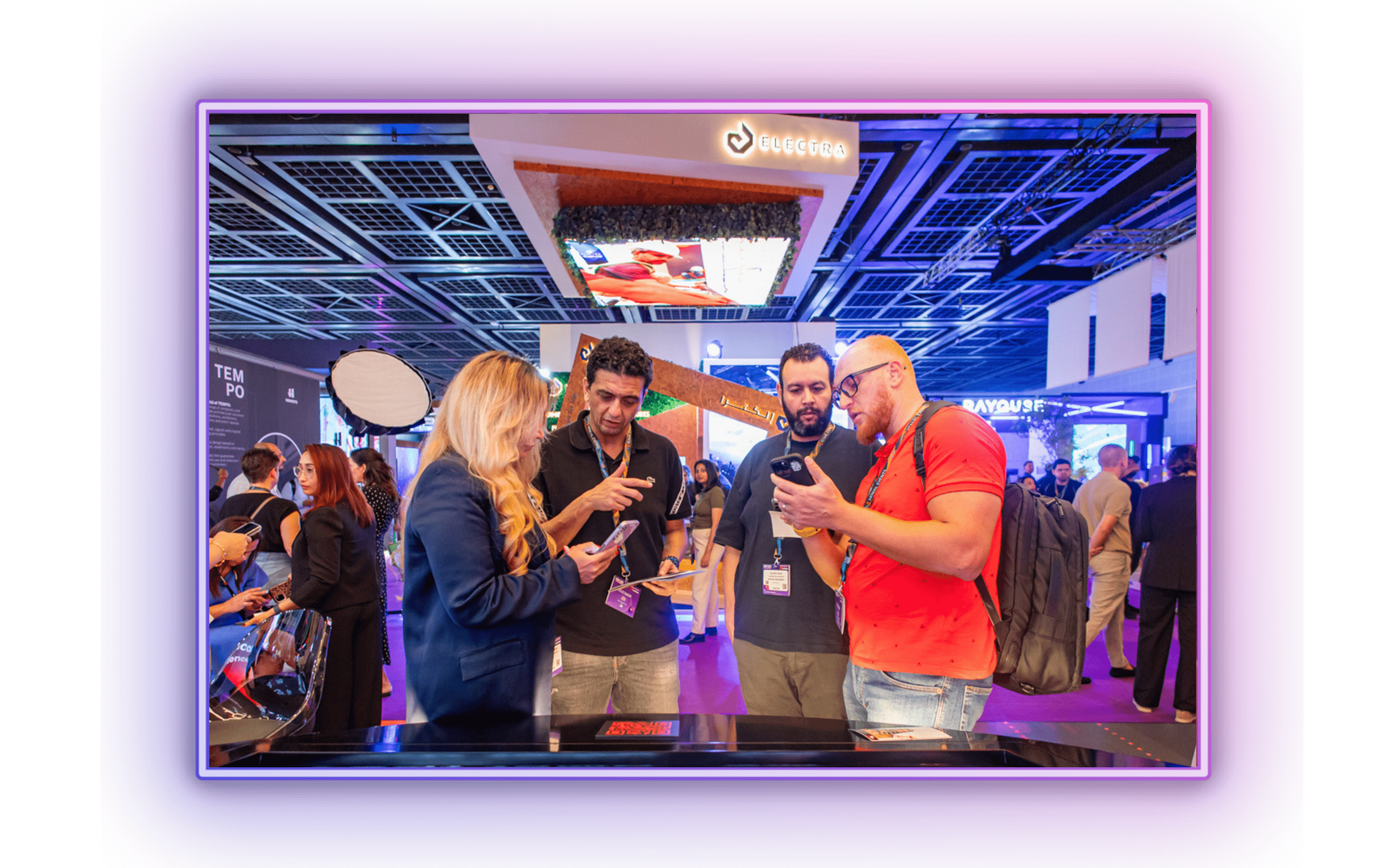 Event professionals networking at MEES in Dubai, building new partnerships across MICE, corporate, and live event sectors.