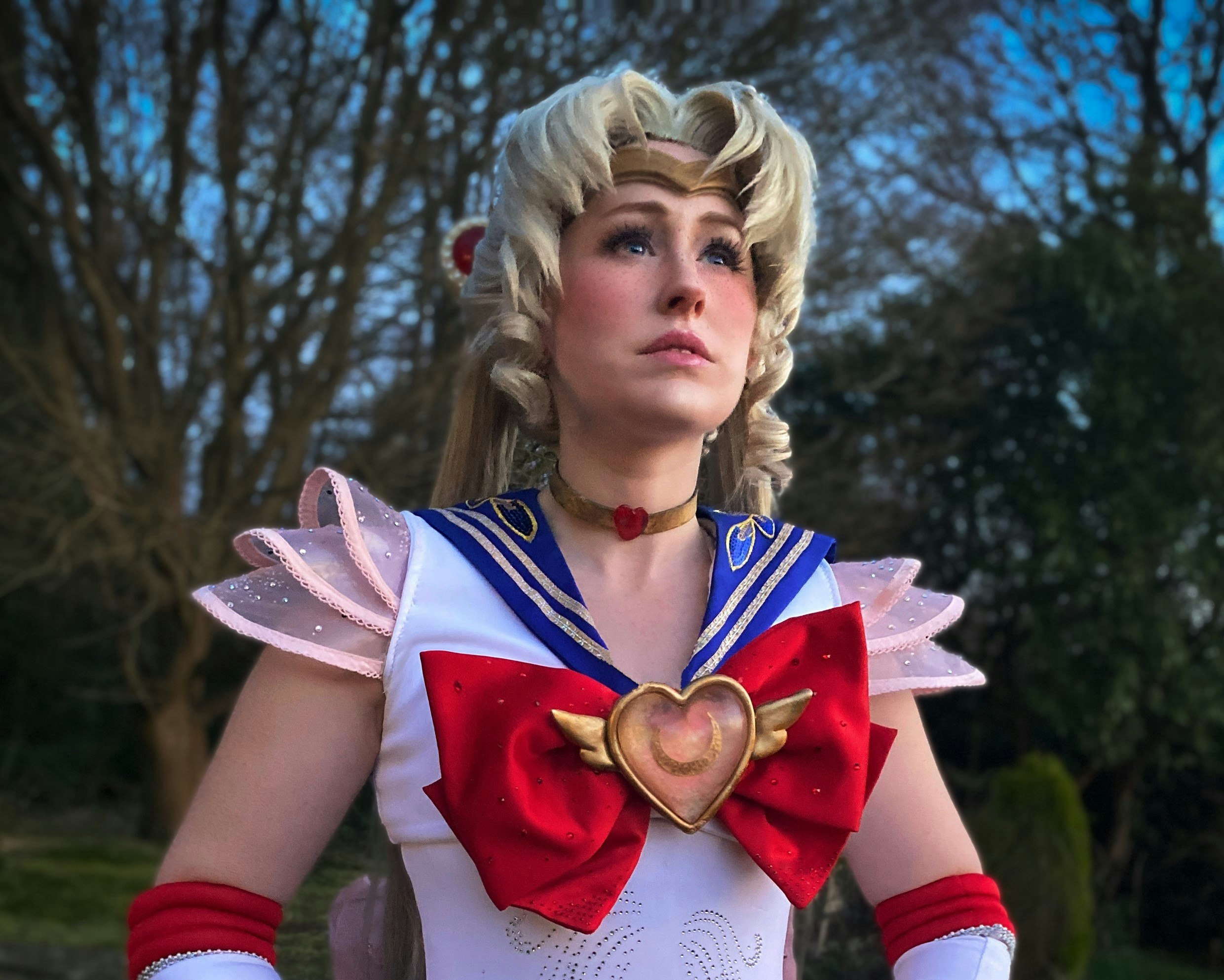 Cosplay expert Nomes in an anime-inspired costume, judging at MEFCC 2025.