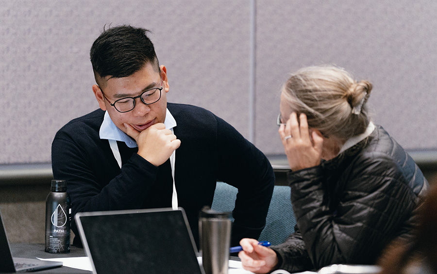 Meeting between attendees