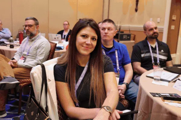 IT service and support professionals learning from industry experts, networking with peers, exploring technology solutions, and collaborating at HDI Service & Support World.