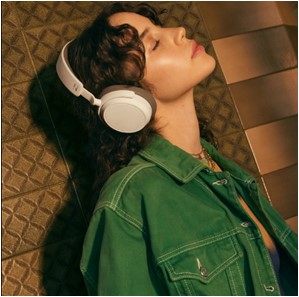 ACCENTUM Plus Headphones