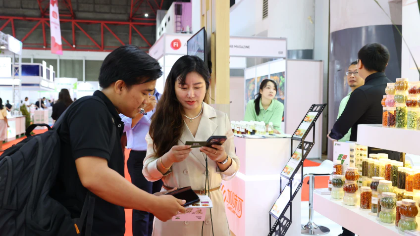 Networking at Fi Asia Indonesia