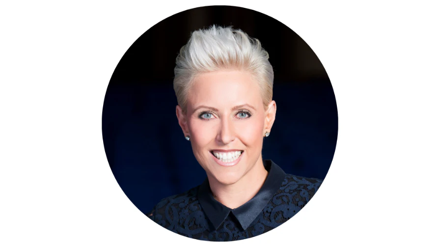 Laura Schwartz headshot