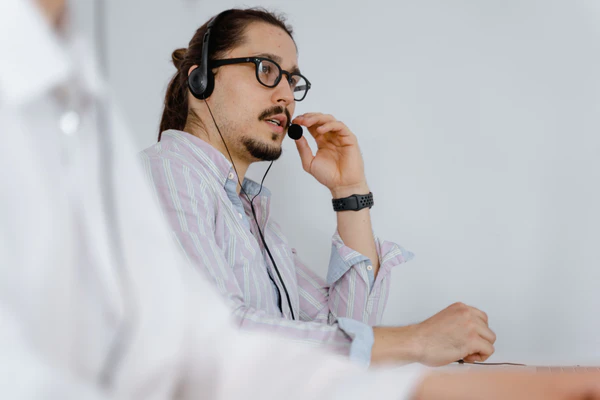 Rethinking Contact Center Staffing: How Flexible Models Reduce Burnout and Boost Coverage