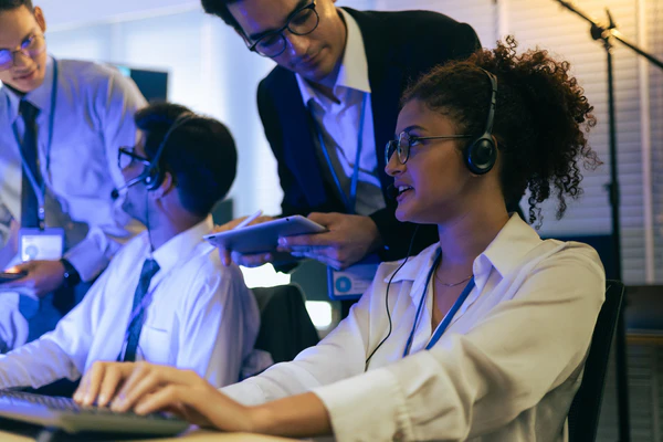 Agentic AI in Contact Centers: Moving Beyond Answers to Actions
