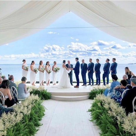 wedding couple at the altar