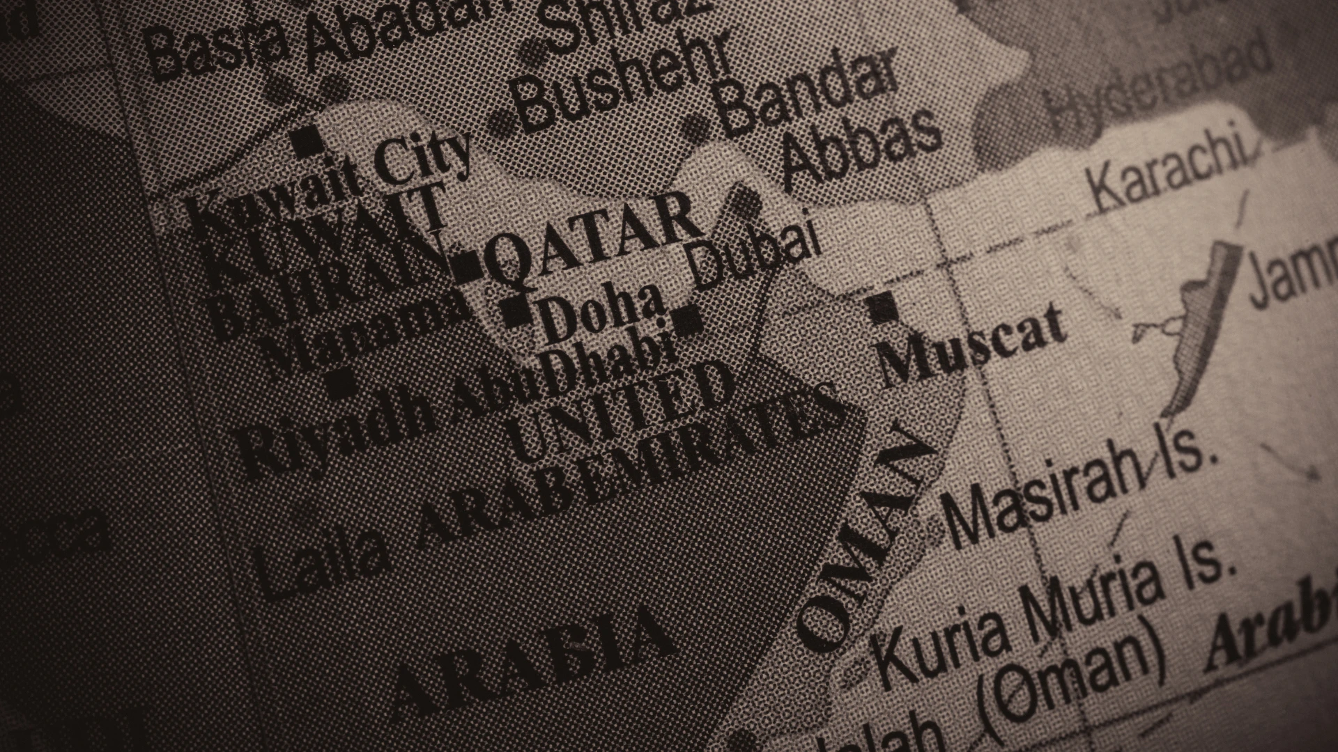 Close-up of a hand signing an EPC contract, illustrating value leakage in energy contract negotiation