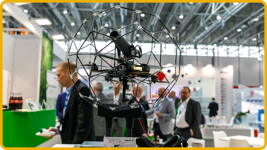 Busy aisle at Tissue World