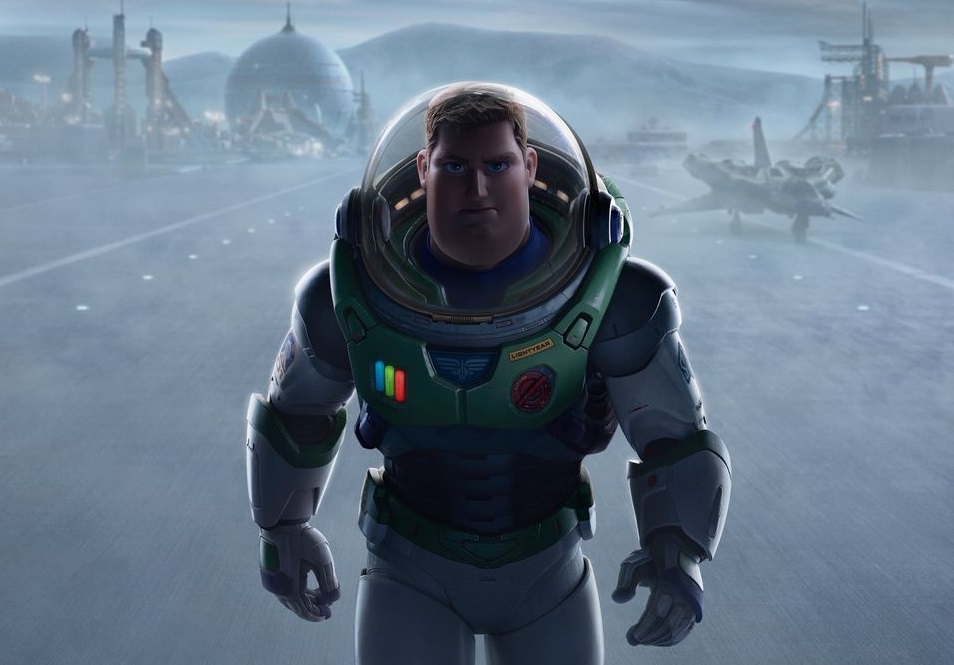 Buzz from Lightyear walking in his classic Spacesuit