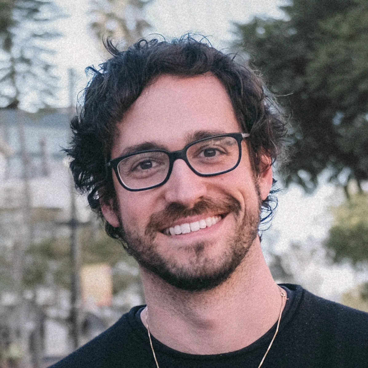 Zach Ferraro Headshot