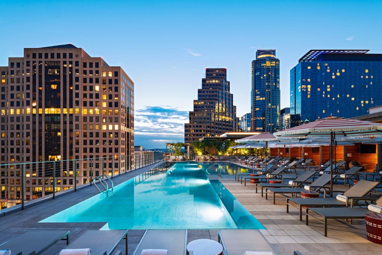 Austin Marriott Downtown rooftop pool