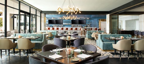 Aveo Table + Bar