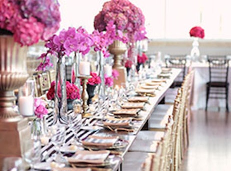 pink boquets table setup
