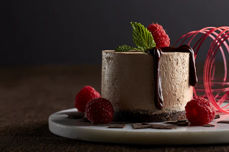 chocolate cake with raspberries