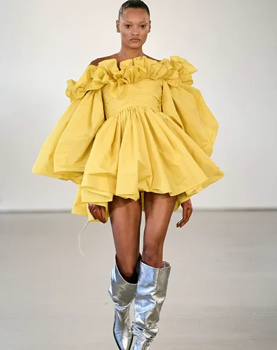 COTERIE_Website_BrandEditorial_OdetoNY_Aknvas3_396x500