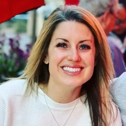 Emma Nealy