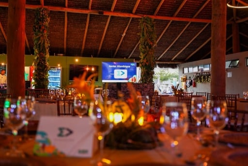 Patrocínio de almoço, jantar ou happy hour