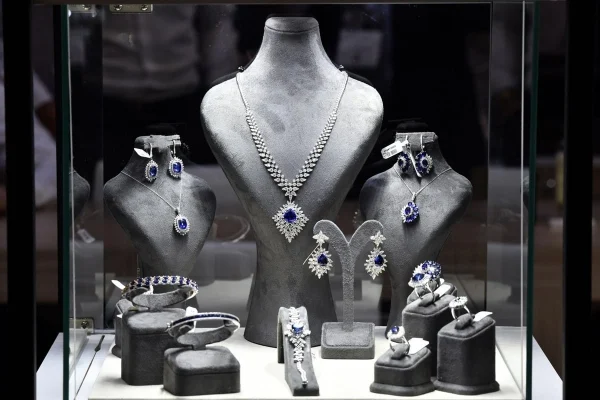Sapphire Jewels in Blue Shade