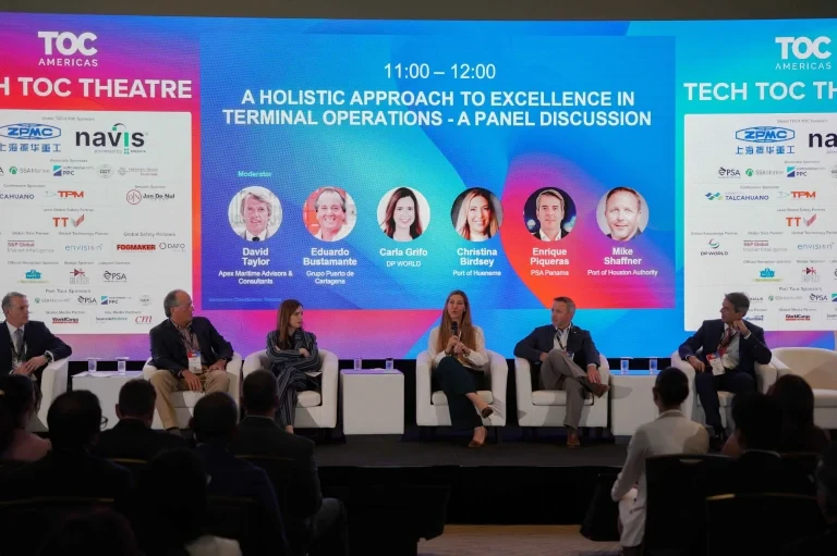 Reinvente las operaciones de las terminales – TECH TOC