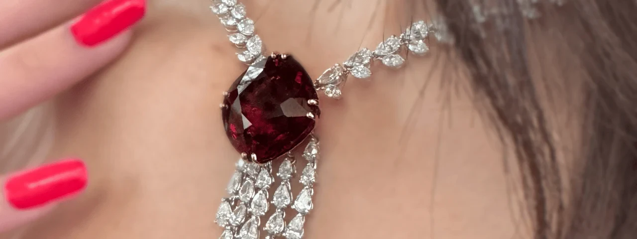 Crimson necklace by Ouzounian Jewellery