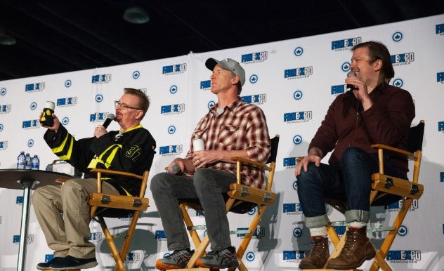 The stars of the Clerks series answer questions on stage