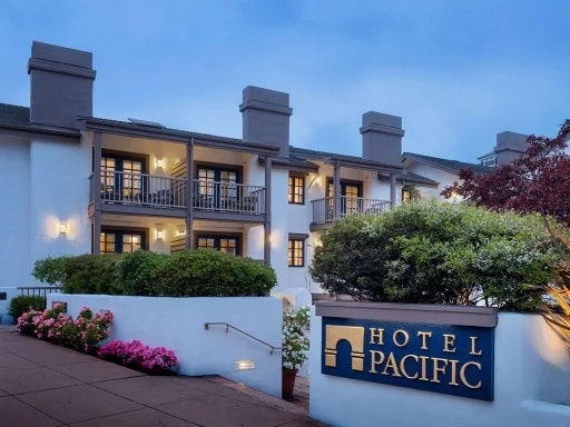 Hotel Pacific