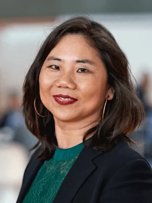 Fan Landers 常小芳 Commercial Director