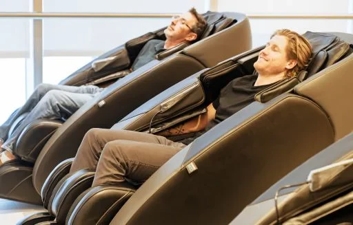 Massage lounger/zero gravity lounger