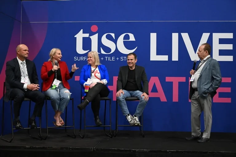 tise LIVE Theatre