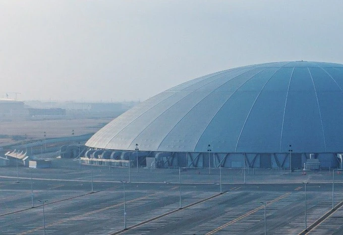outside view of exhibition hall