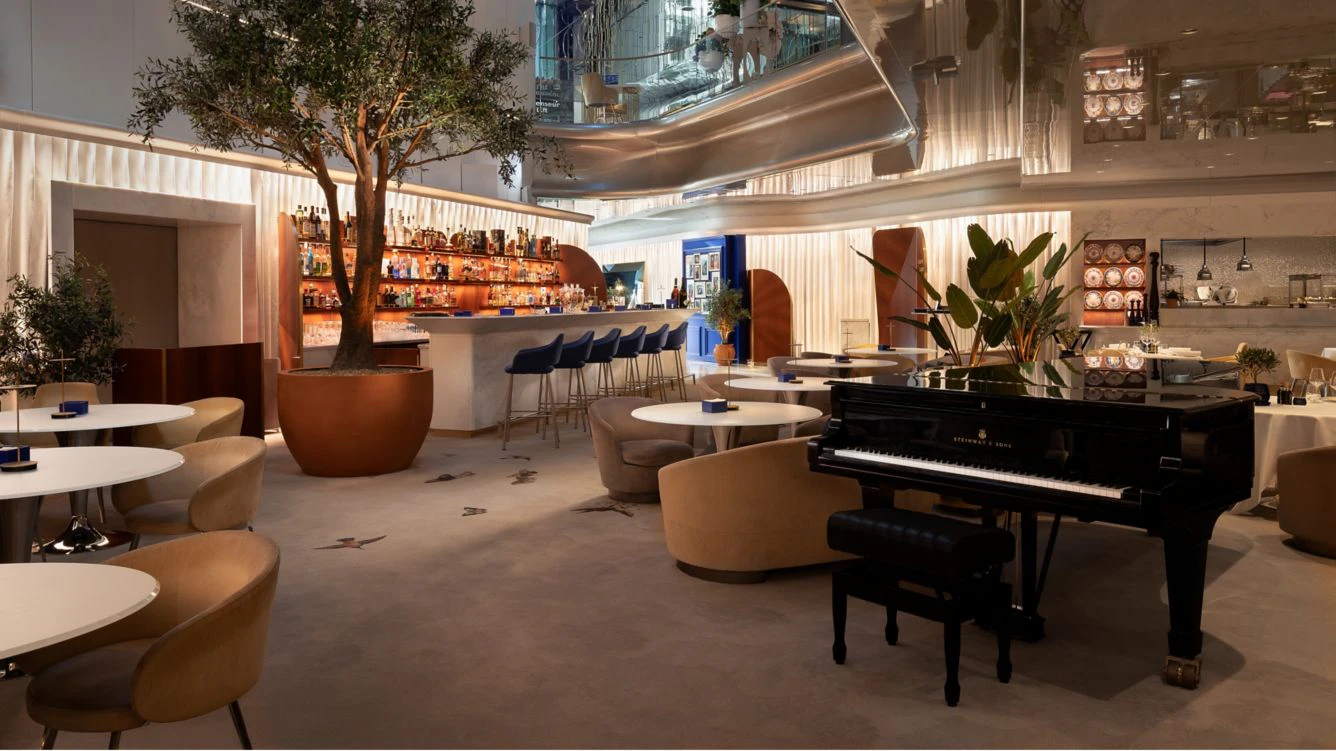 JW Marriott Cannes S Bar