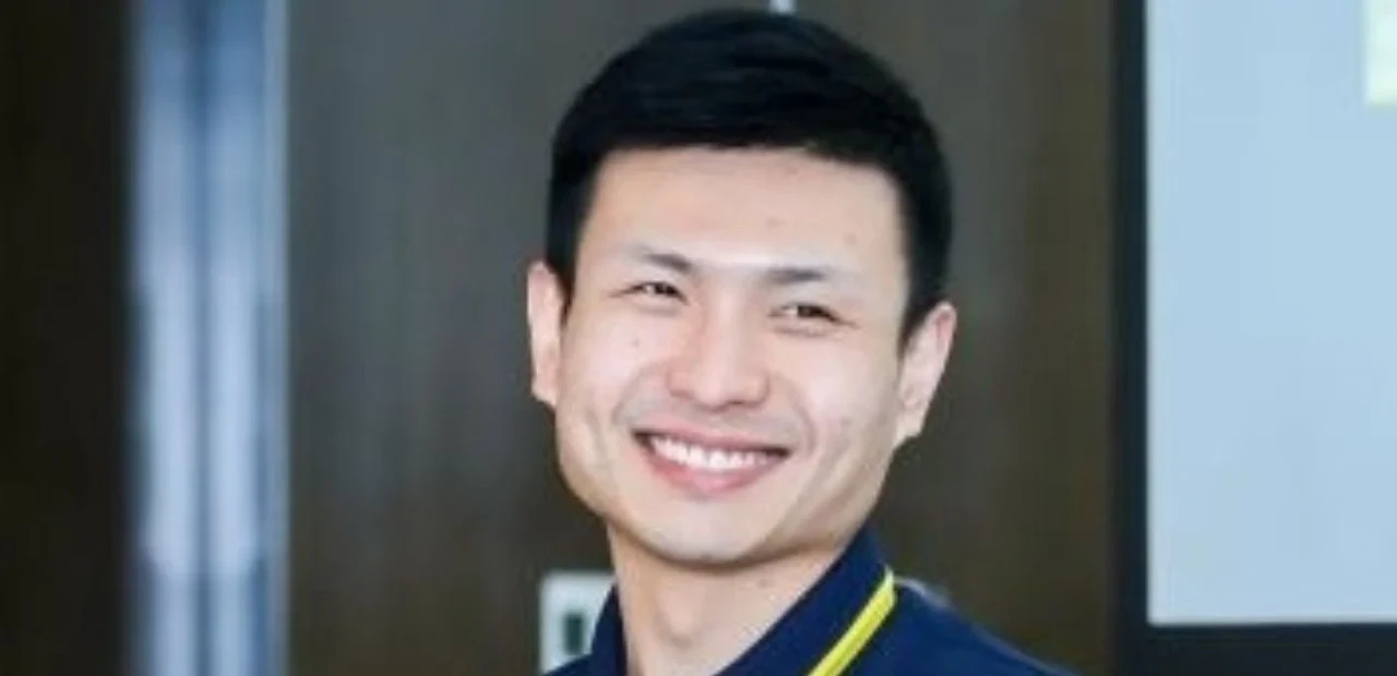 Junwei Yang