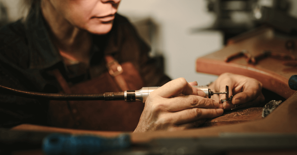 Must-have Machinery and Equipment for newbie Jewelers