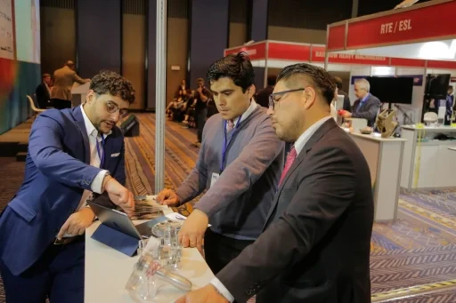 Exhibitor with Visitors at TOC Americas