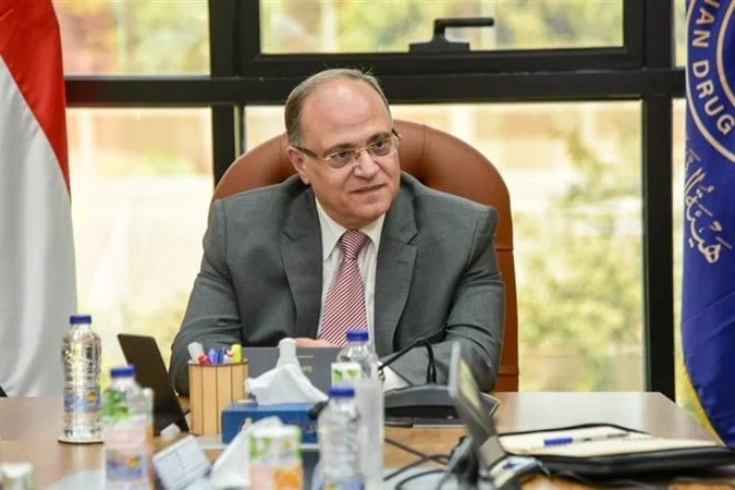 رئيس هيئة الدواء يبحث مع "إنفورما" محاور المشاركةوإبراز التجربة المصرية في صناعة الدواء
