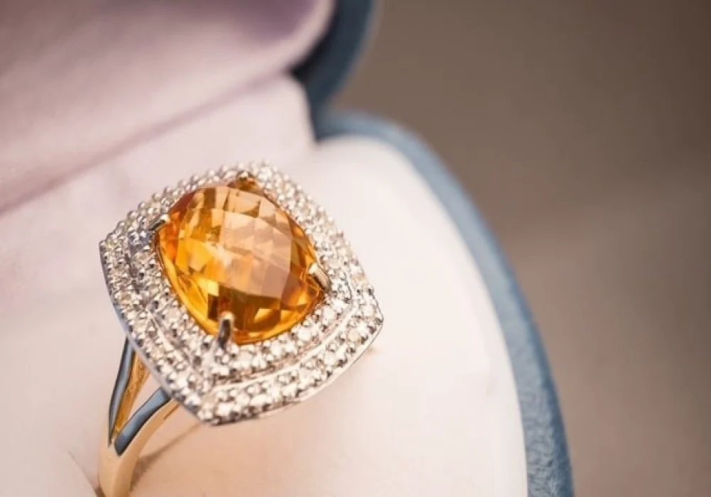 Son Tasarım Trendleri Canlı Bir Renk Paleti Sergiliyor