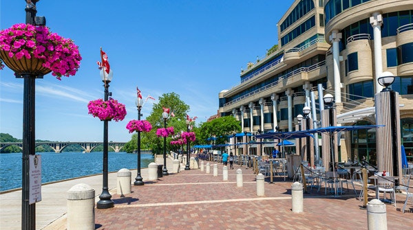 Historic Neighborhoods & Entertainment Districts
