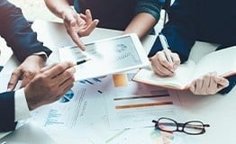 SERVIÇOS FINANCEIROS