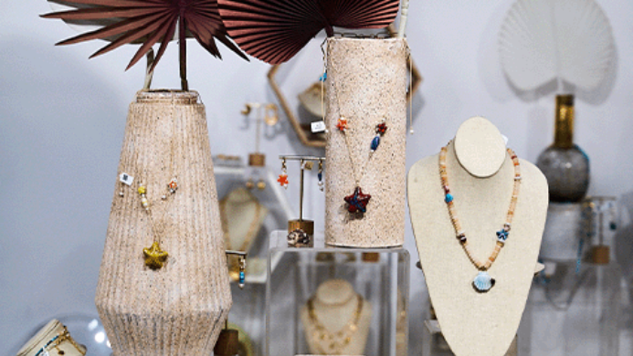 8 Contemporary Fashion and Accessory Brands